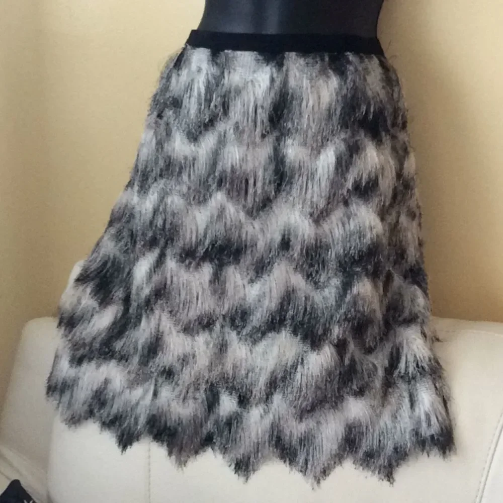 💞ANN TAYLOR💞fringe mini skirt